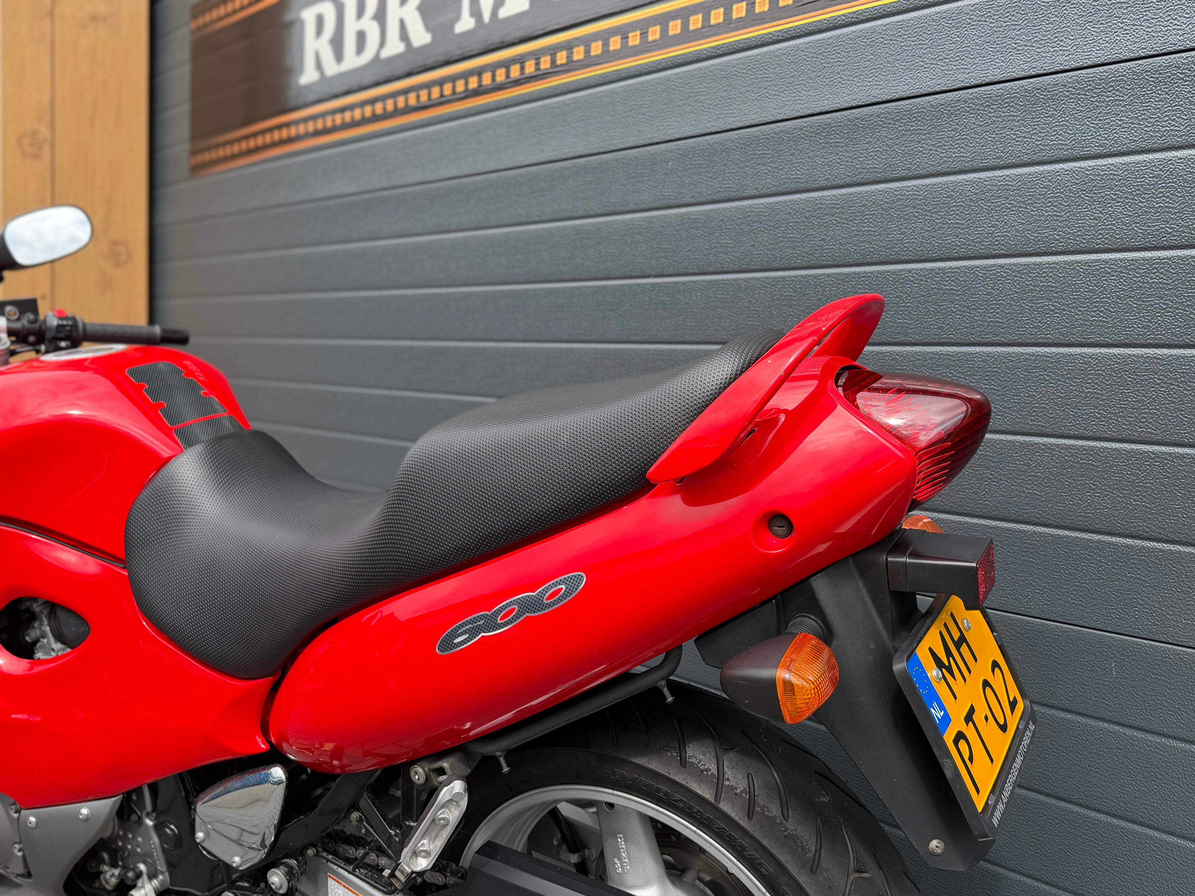 Suzuki GSX600F 1999 | 25.000 km | Uniek netjes | €1.990