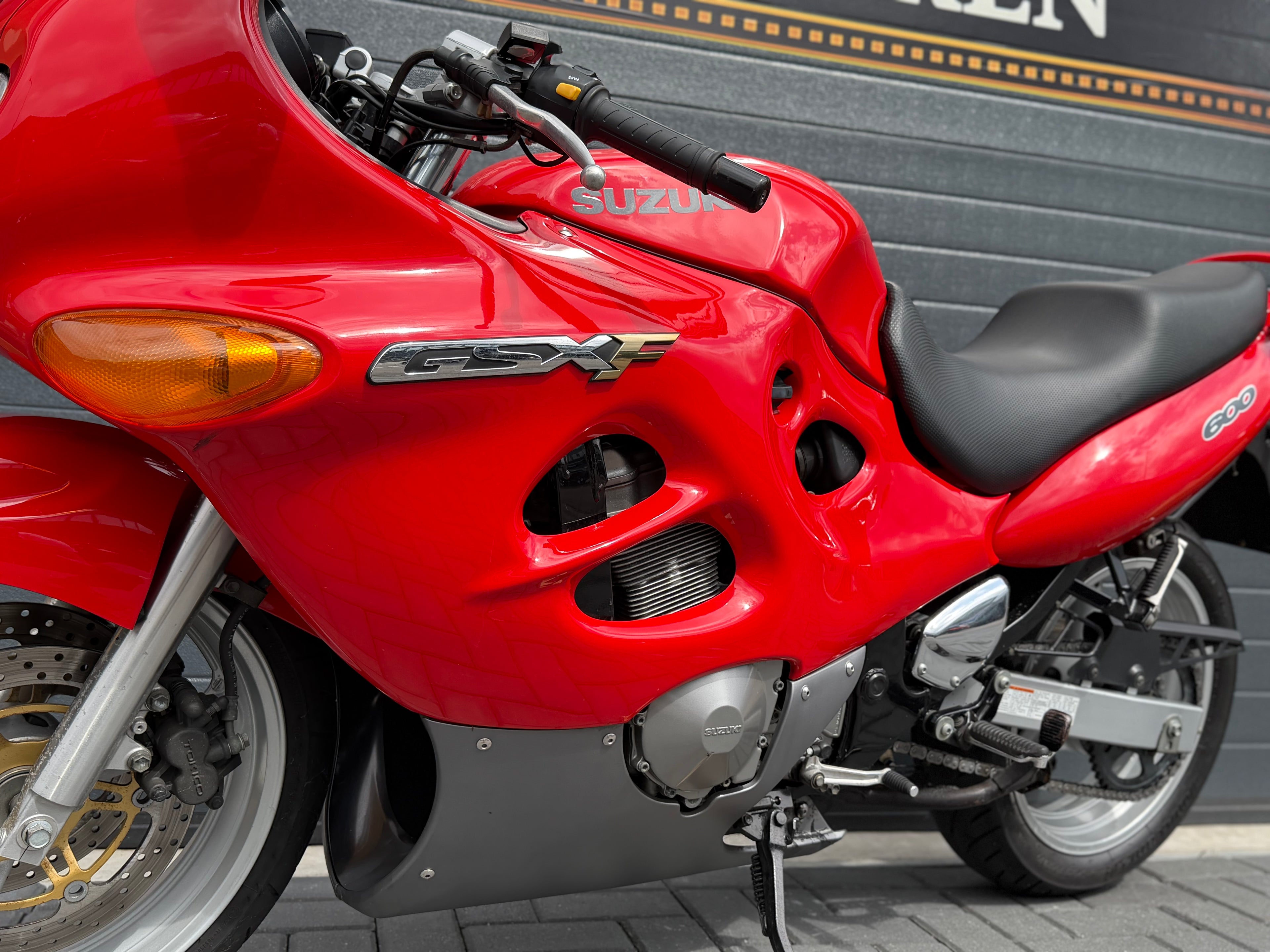 Suzuki GSX600F 1999 | 25.000 km | Uniek netjes | €1.990