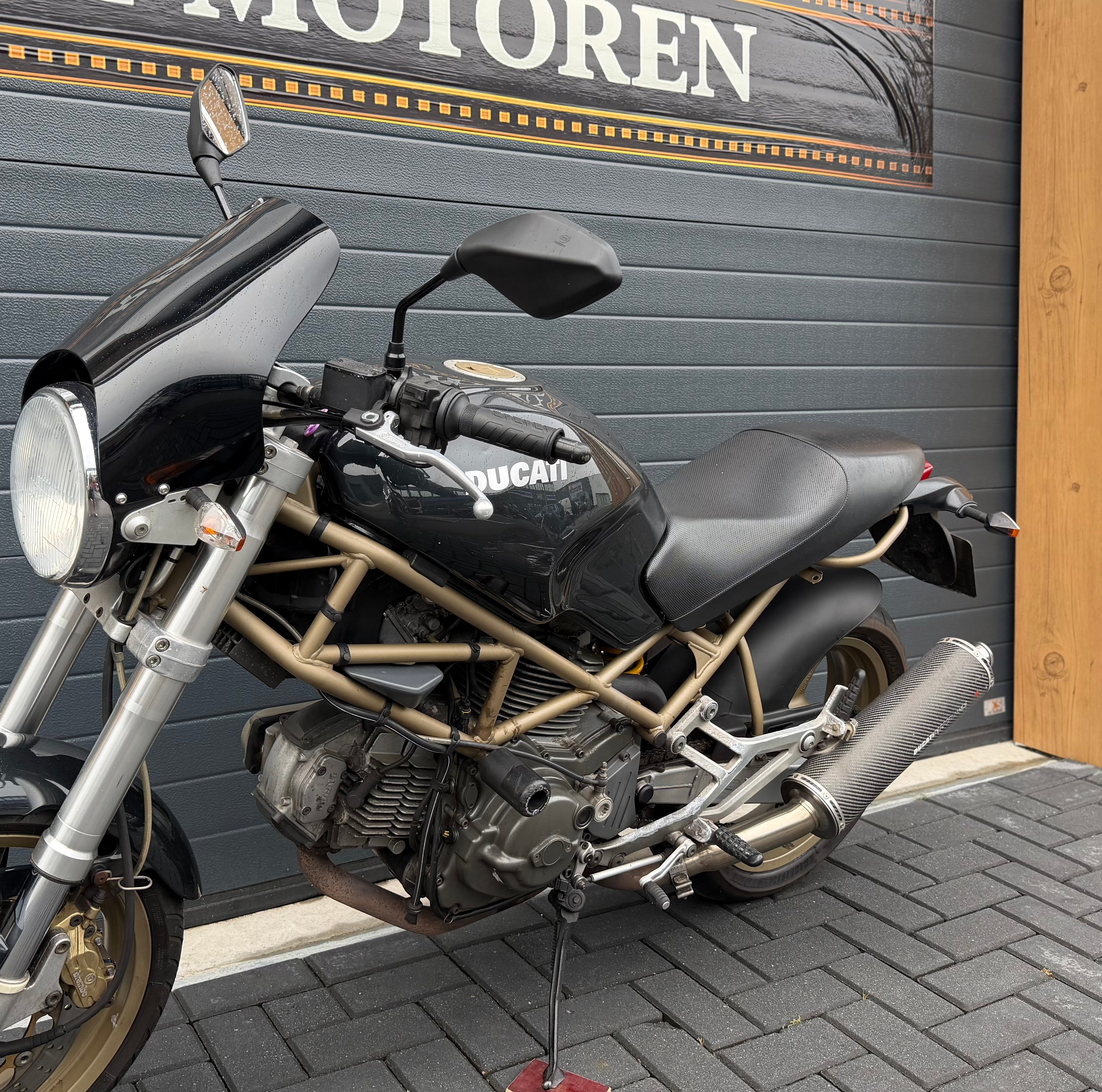 Ducati Monster 600 Dark | 2001 | Ducati Performance