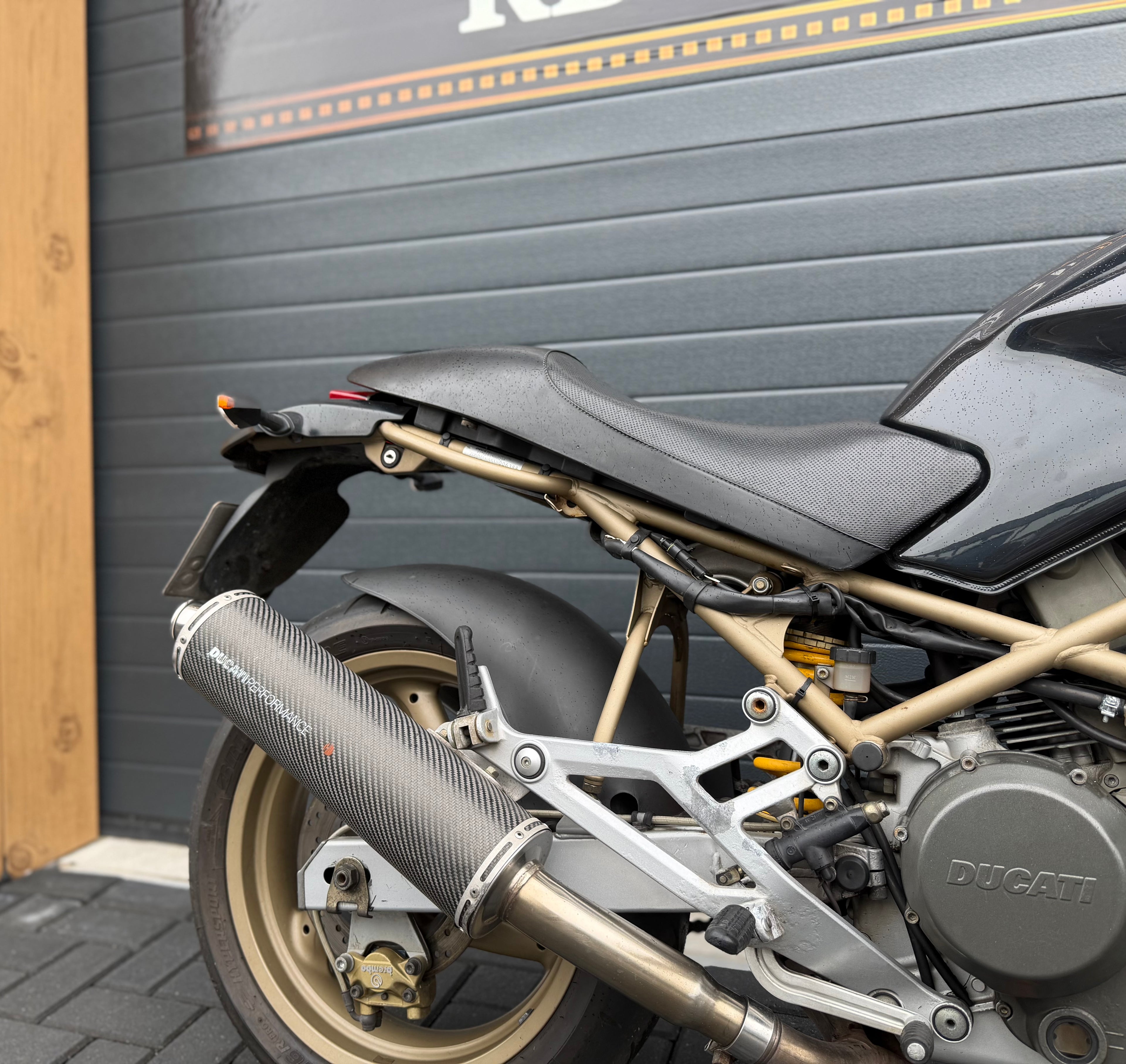 Ducati Monster 600 Dark | 2001 | Ducati Performance