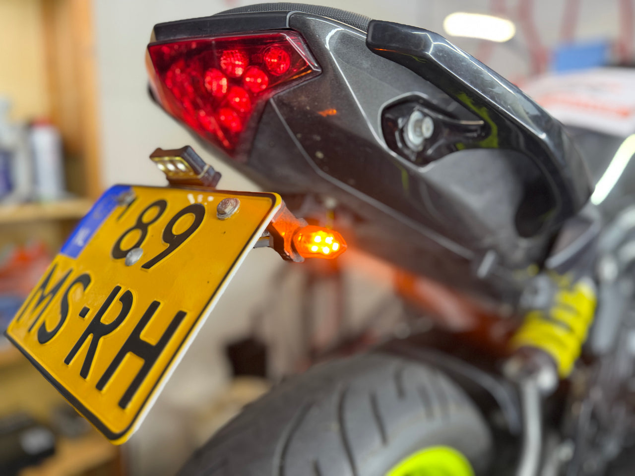 Universeel 12V LED Achterlicht met Remlicht en Knipperlichten – Motor / Scooter / ATV