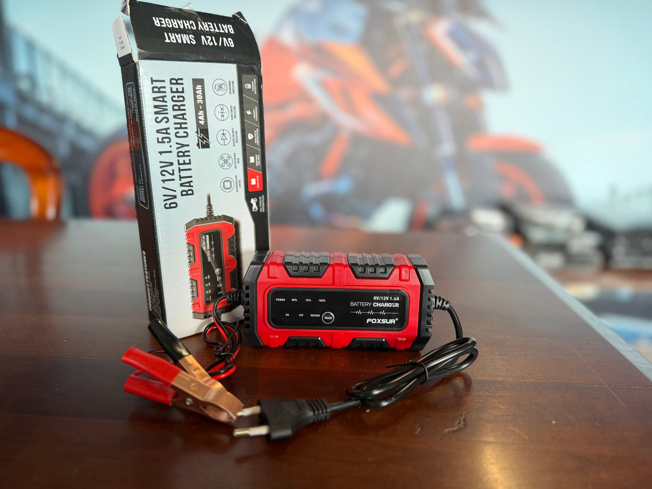 FOXSUR Automatische Acculader 6V / 12V – 1.5A Druppellader voor Motor, Scooter en Loodzuur Accu’s