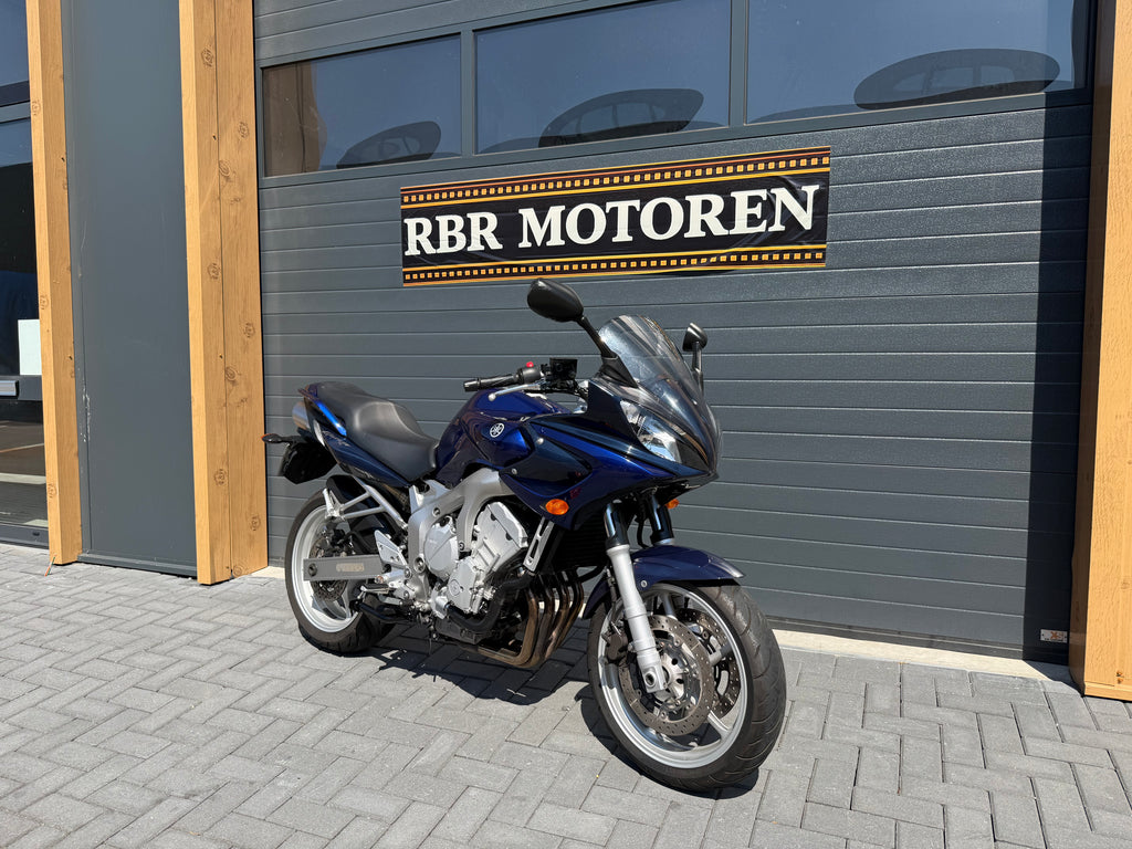 Titel Yamaha FZ6 Fazer 600 | 2006 | 24.207 km | Garantie