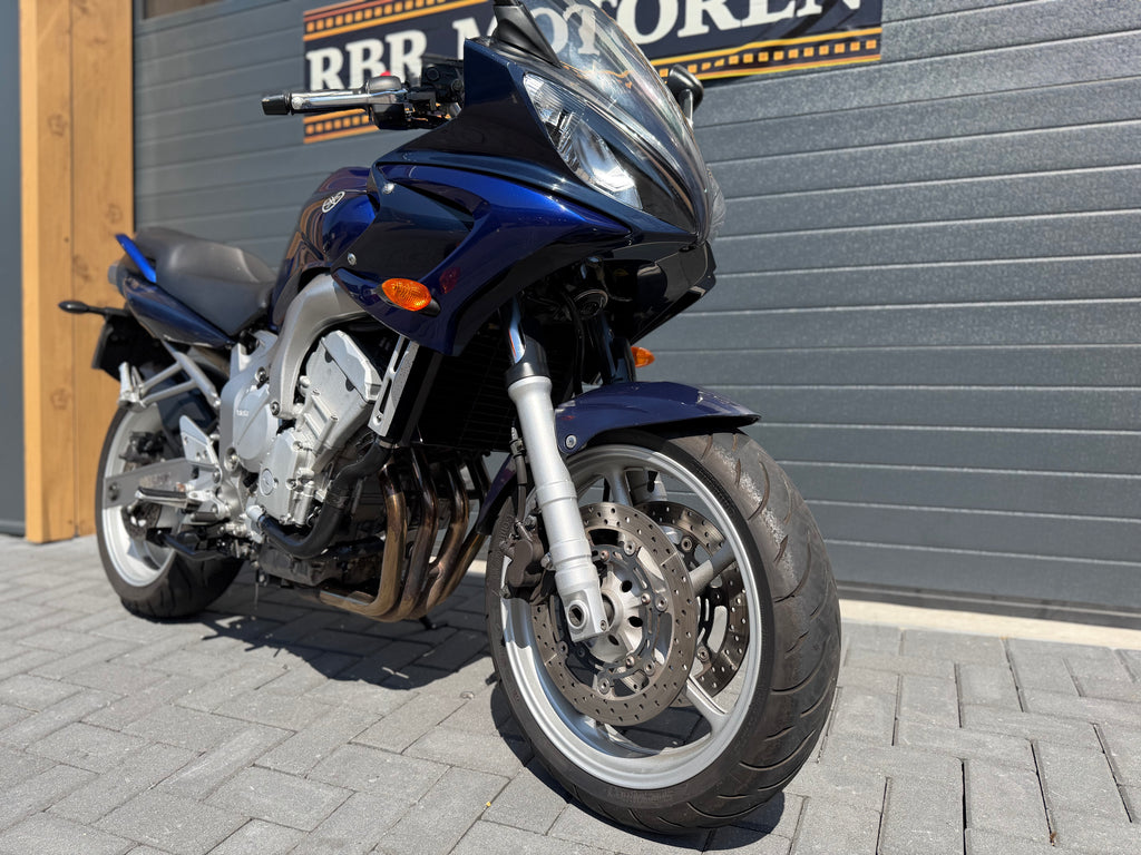 Titel Yamaha FZ6 Fazer 600 | 2006 | 24.207 km | Garantie