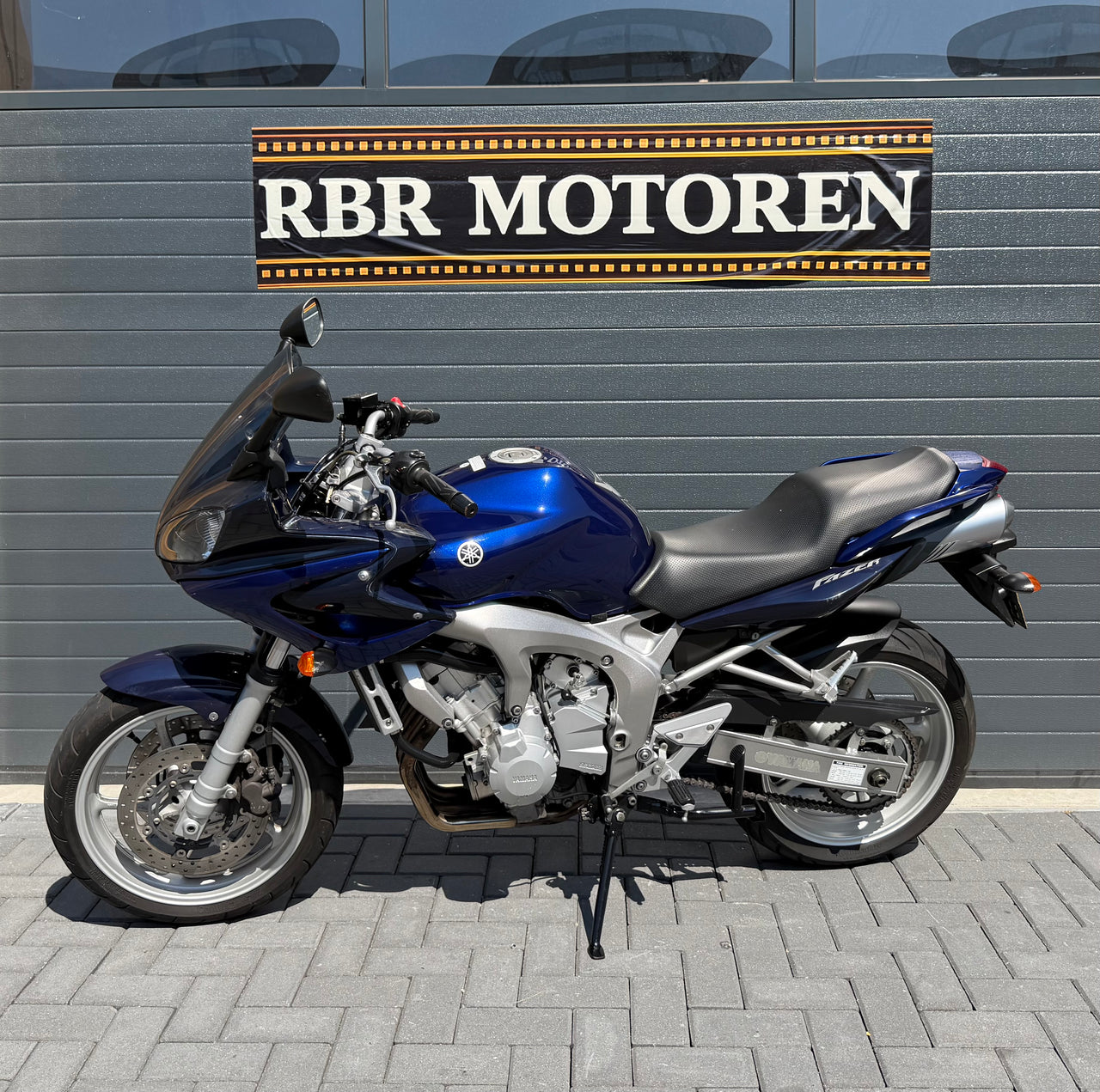 Titel Yamaha FZ6 Fazer 600 | 2006 | 24.207 km | Garantie