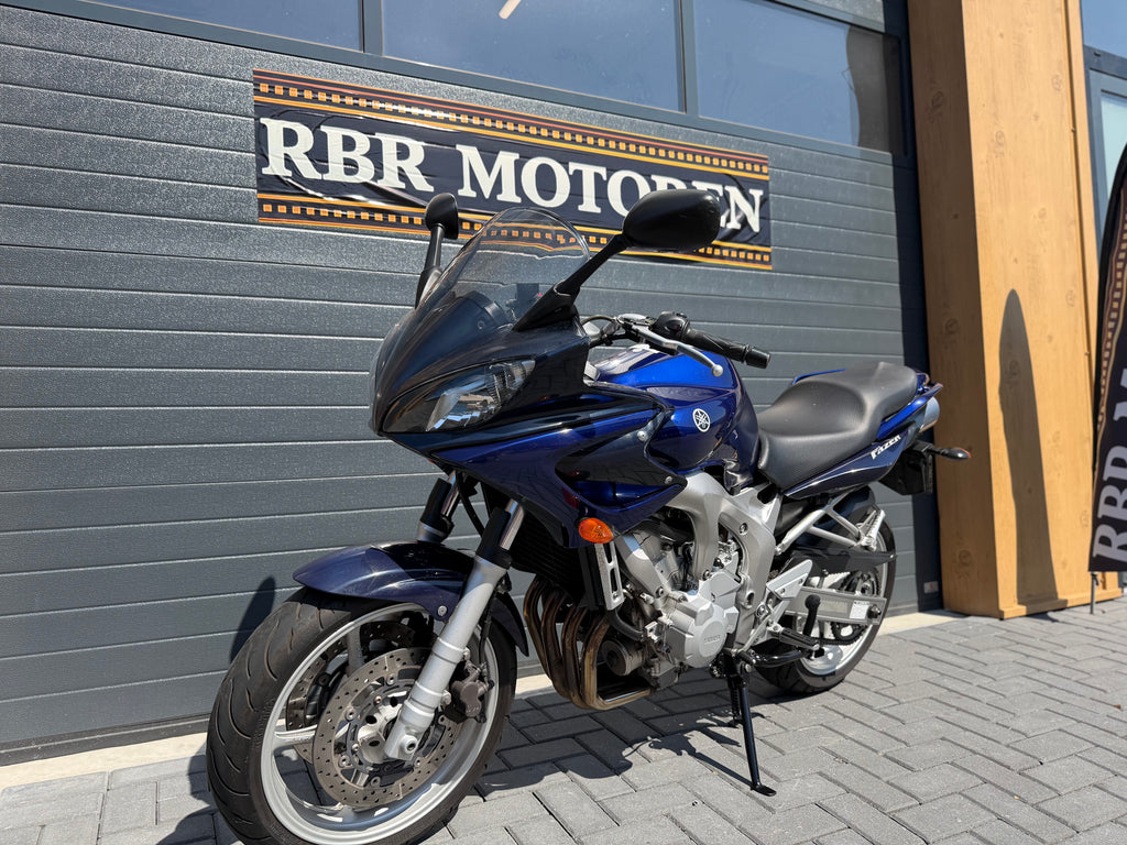 Titel Yamaha FZ6 Fazer 600 | 2006 | 24.207 km | Garantie