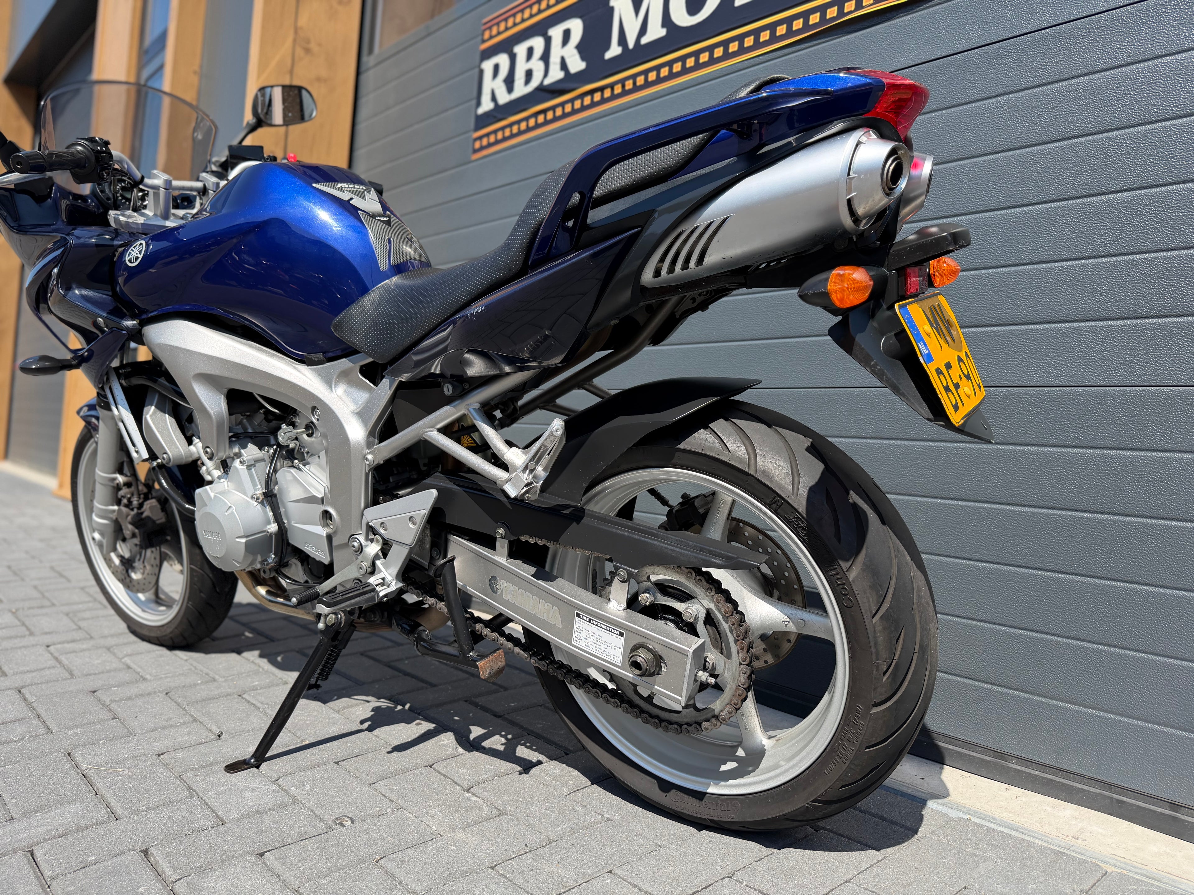 Titel Yamaha FZ6 Fazer 600 | 2006 | 24.207 km | Garantie