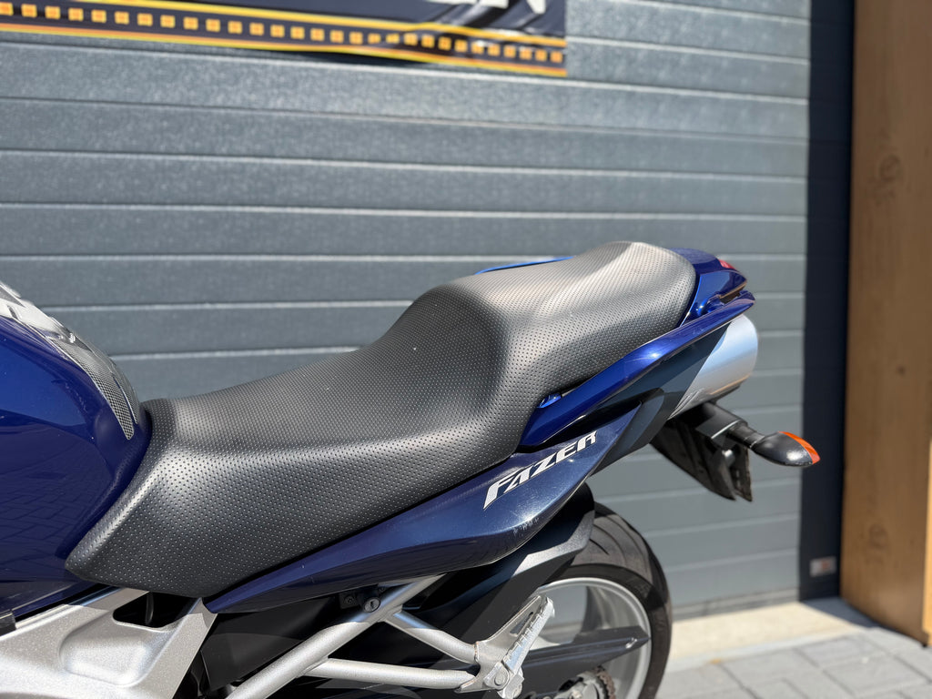 Titel Yamaha FZ6 Fazer 600 | 2006 | 24.207 km | Garantie