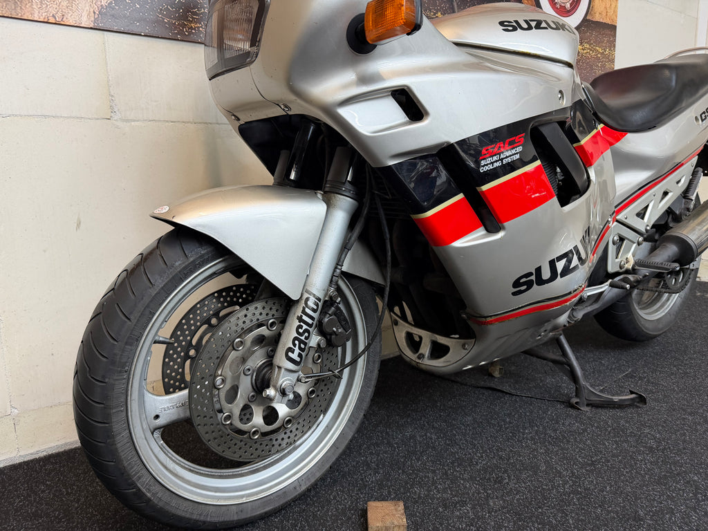 Suzuki GSX-F 750 1989 | Opknapper | Loopt & Rijdt