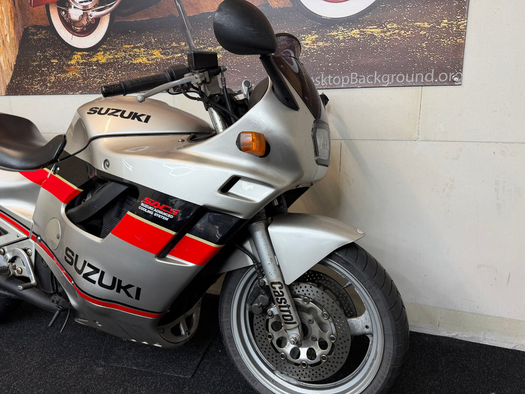 Suzuki GSX-F 750 1989 | Opknapper | Loopt & Rijdt