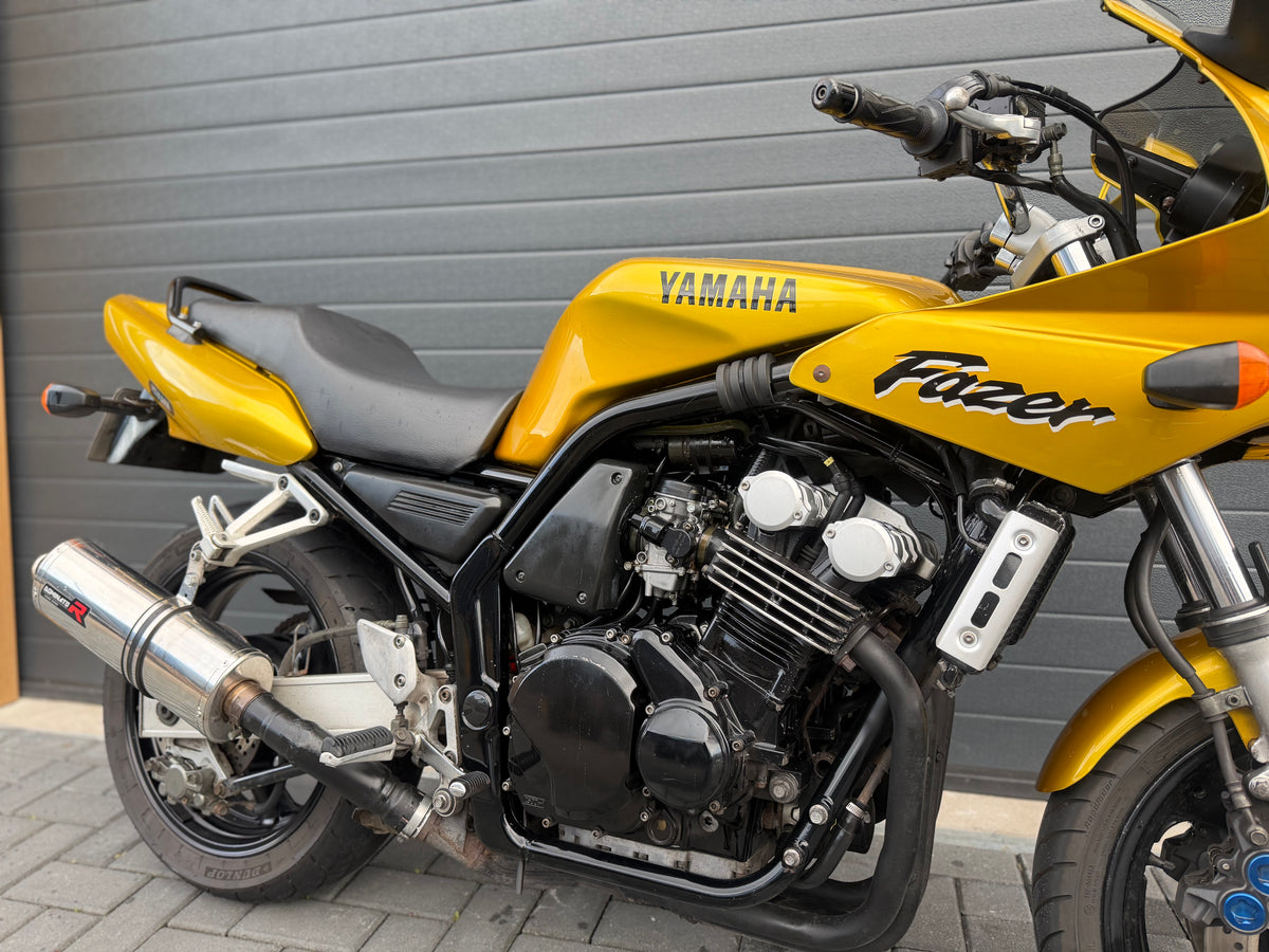 Yamaha FZS 600 Fazer | Dominator uitlaat | Zeer nette staat!