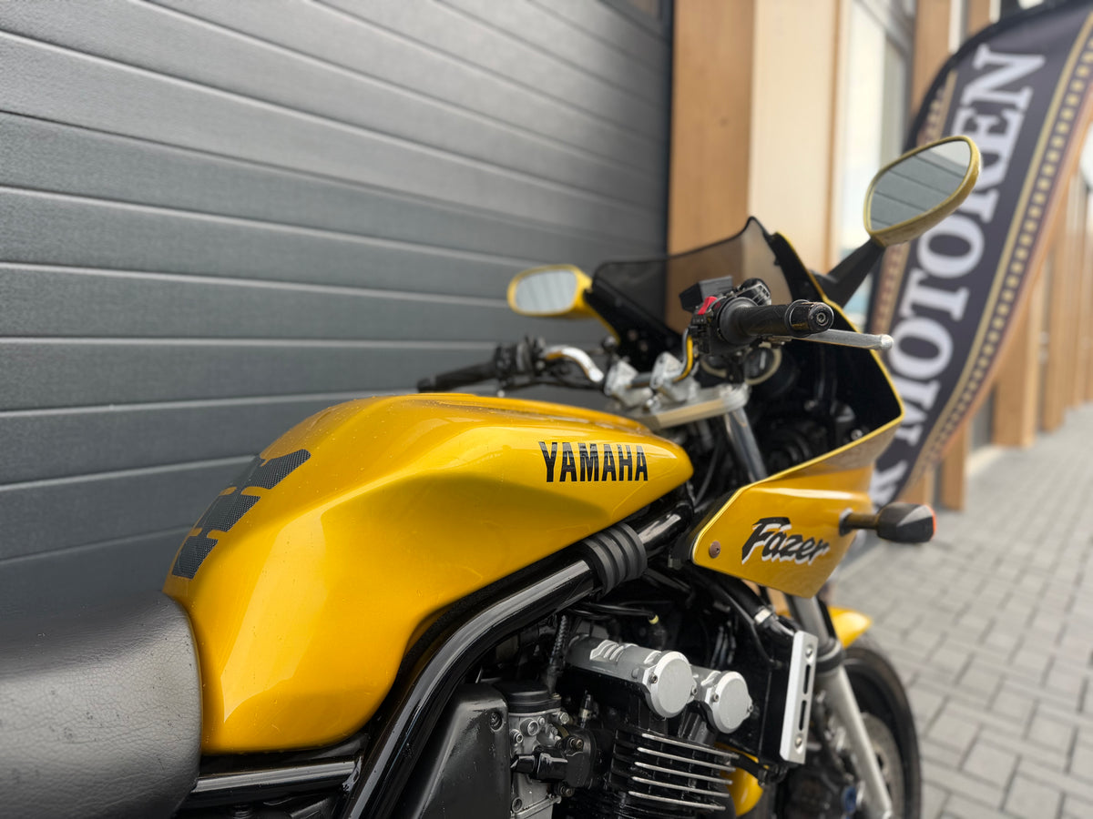 Yamaha FZS 600 Fazer | Dominator uitlaat | Zeer nette staat!