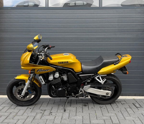 Yamaha FZS 600 Fazer | Dominator uitlaat | Zeer nette staat!