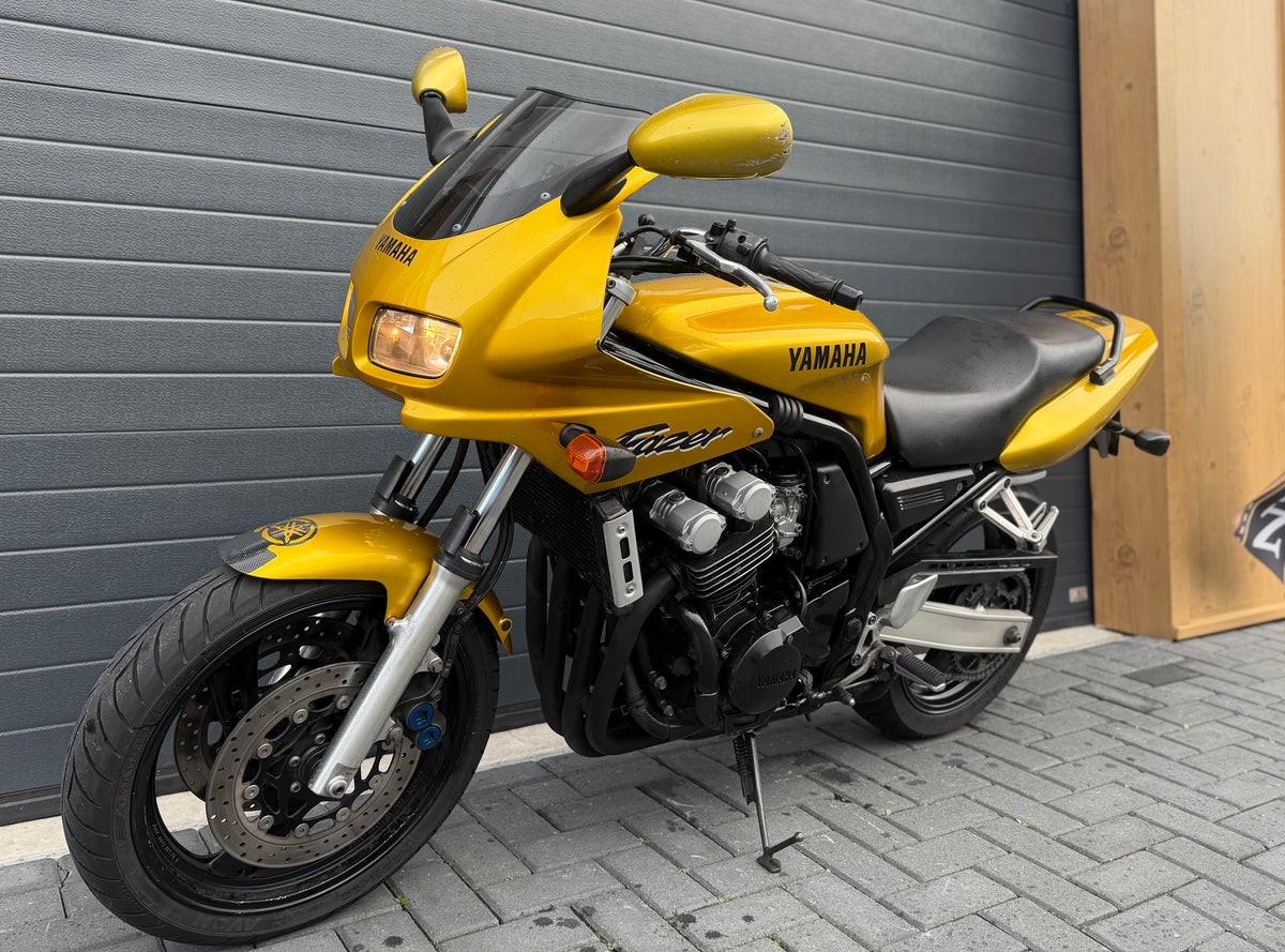 Yamaha FZS 600 Fazer | Dominator uitlaat | Zeer nette staat!